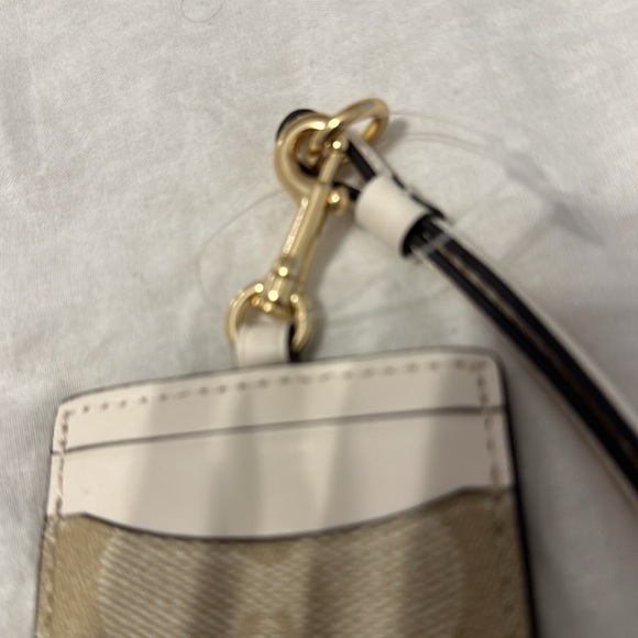 NWT coach lanyard - Picture 2 of 4